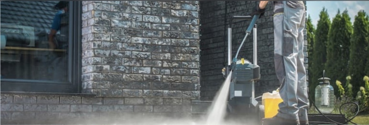 Commercial building exterior cleaning